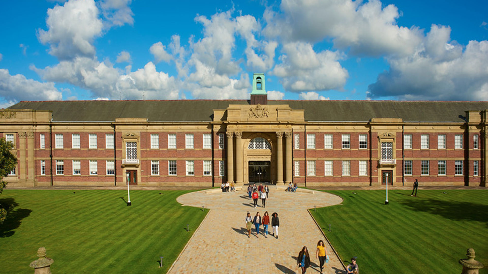 Best Edge Hill University Accommodation Prices for Students